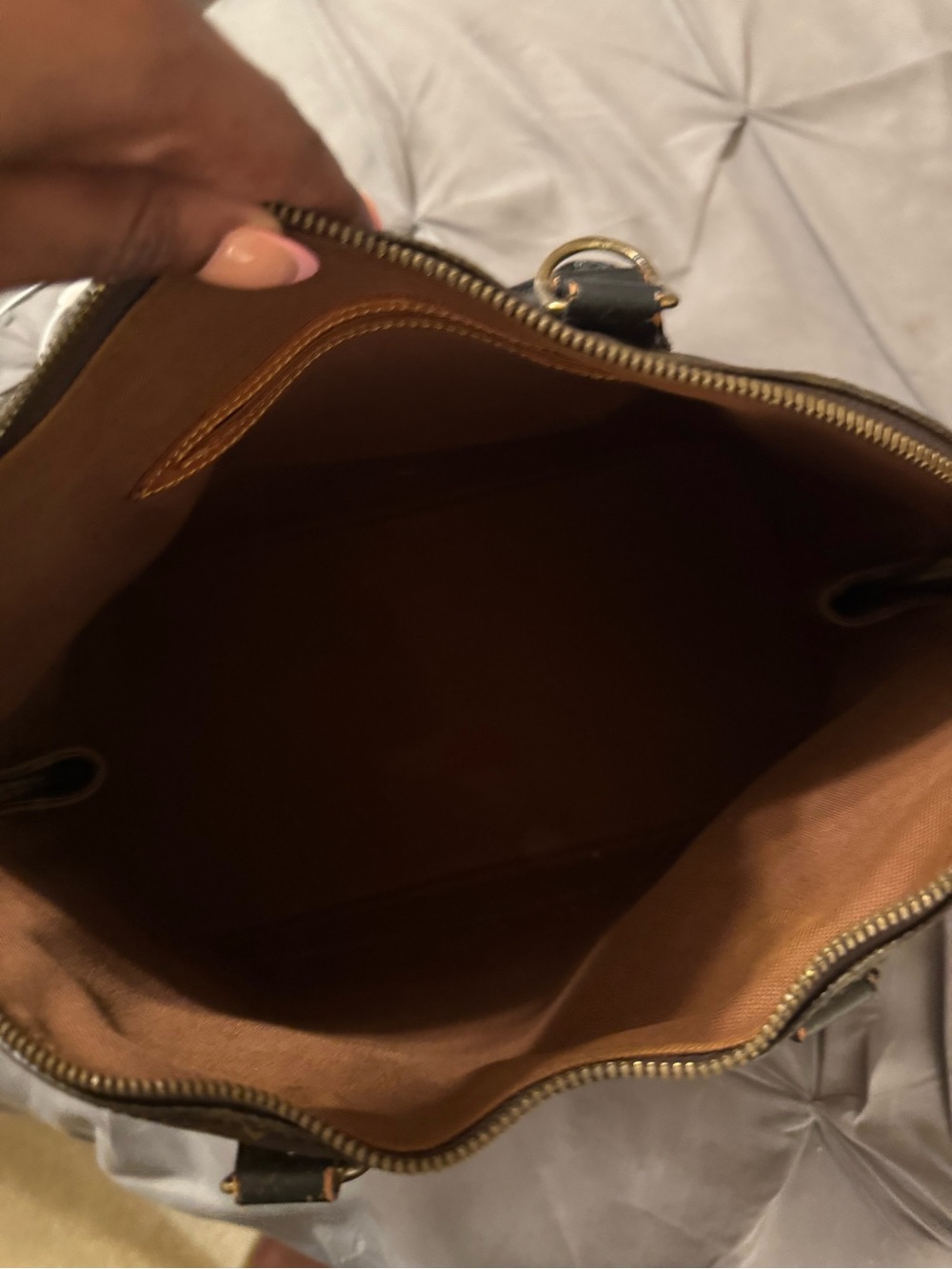 Authentic Louis Vuitton Alma - Picture 5 of 5